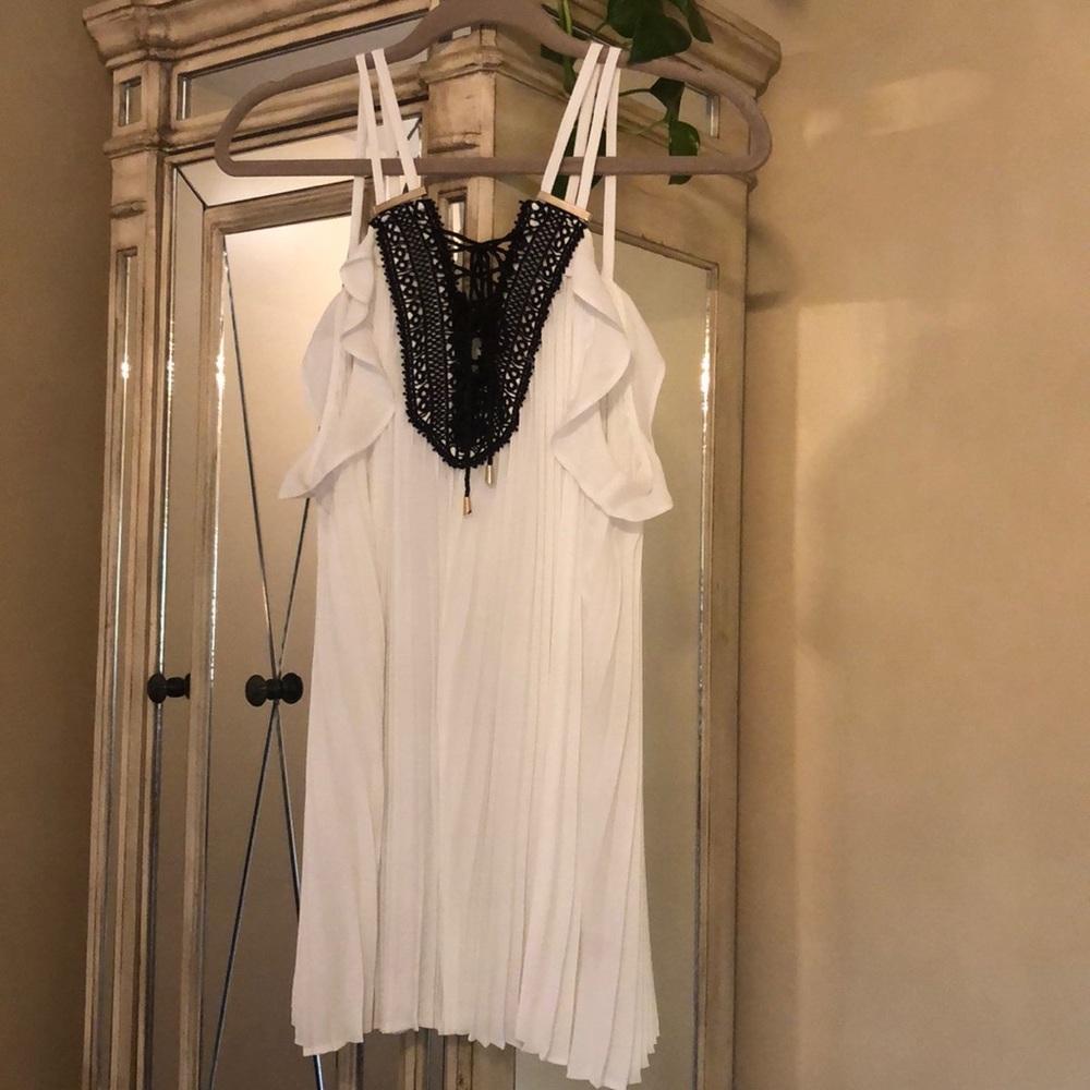 New with tags! Thalia Sodi Pleated white chiffon camisole